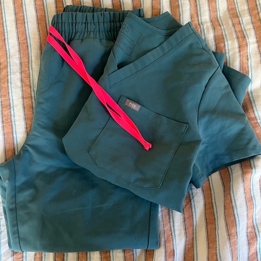Figs Scrubs Set
